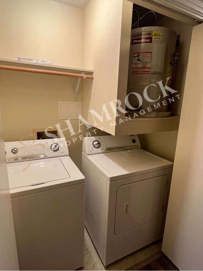 Building Photo - Bent Tree Condo