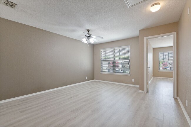 Building Photo - 6126 S Jolie Ct