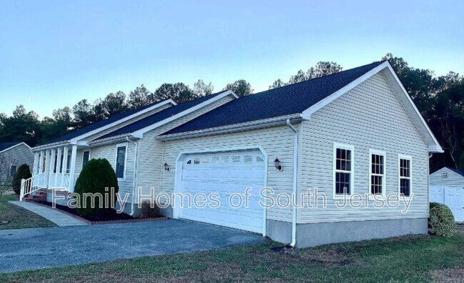 Building Photo - 25900 Country Meadows Dr