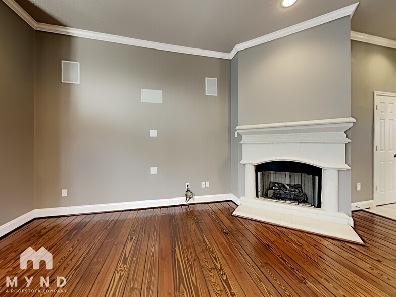 Building Photo - 1304 Dart St