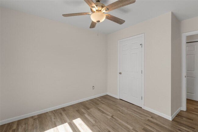 Building Photo - 2221 N Alexander St