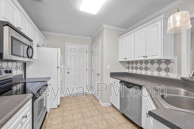 Building Photo - 110 Fox Haven Dr