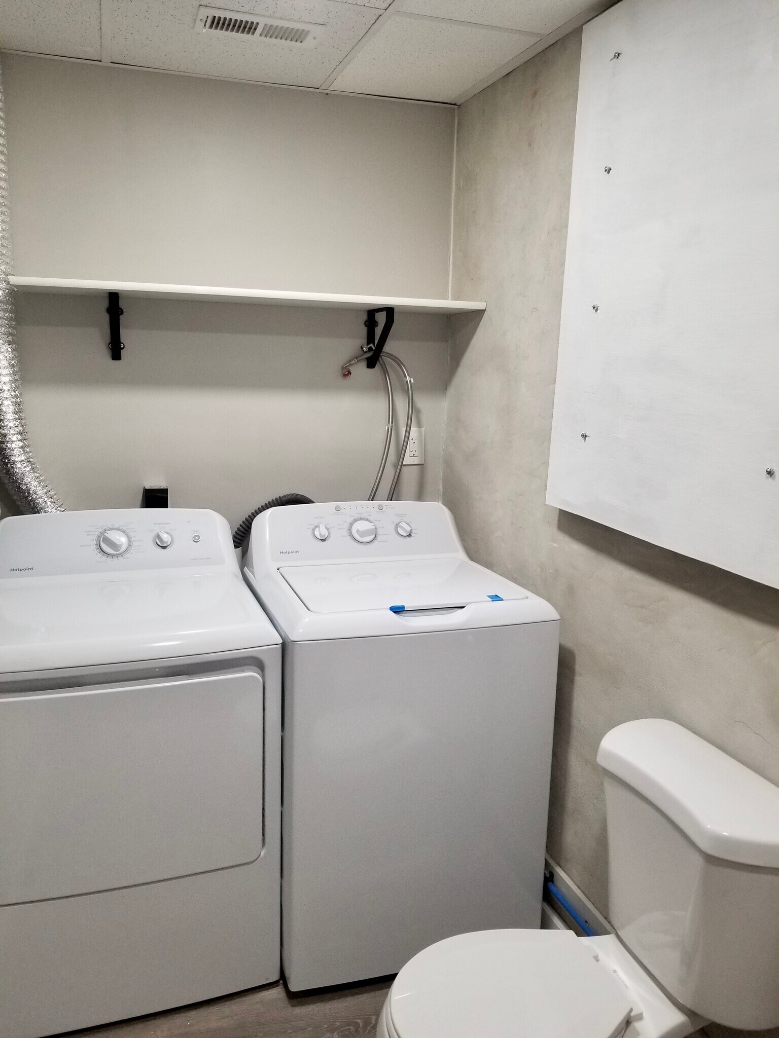 Building Photo - 1518 S Bailey St