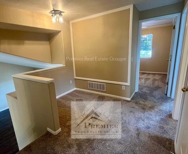 Building Photo - 6403 La Plata Peak Dr