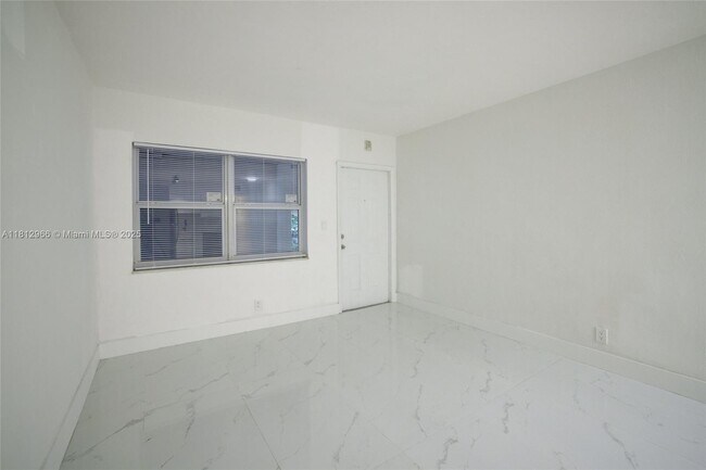 Building Photo - 1740 Funston St