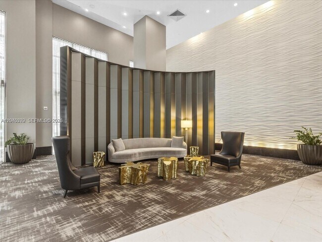 Building Photo - 951 Brickell Ave