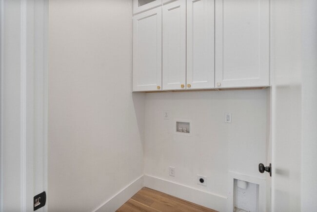 Building Photo - 129 French St