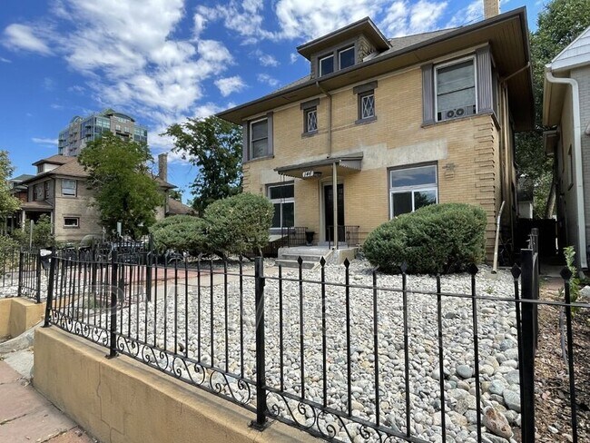 Primary Photo - 146 Logan St