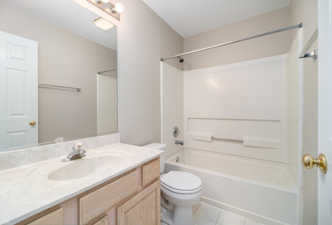 Building Photo - 3071 Autumn Lake Dr