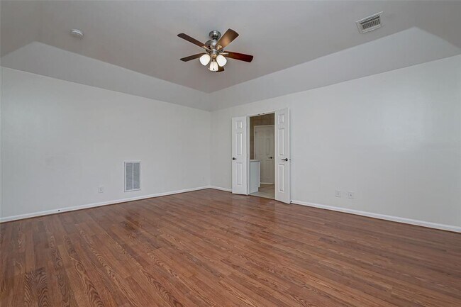 Building Photo - 5410 Rose St