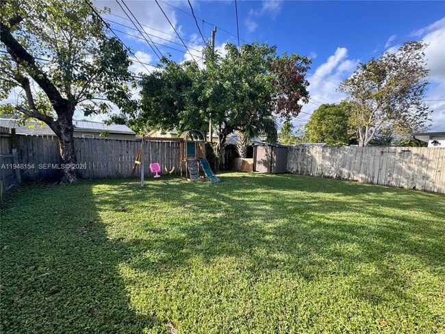 Building Photo - 1951 SW 67th Terrace