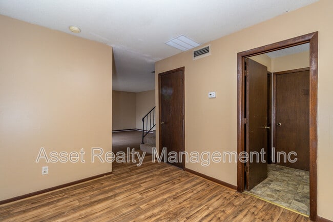 Building Photo - 504 Cedartop Ln NW