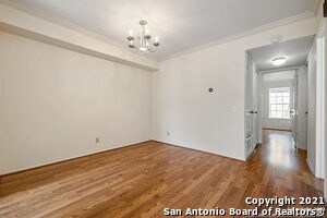 Building Photo - 7834 Broadway St