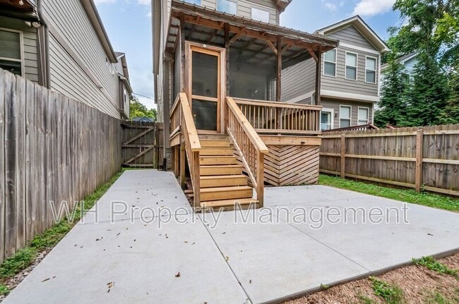 Building Photo - 541 Eastboro Dr