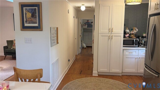 Building Photo - 2502 Brookwood Rd