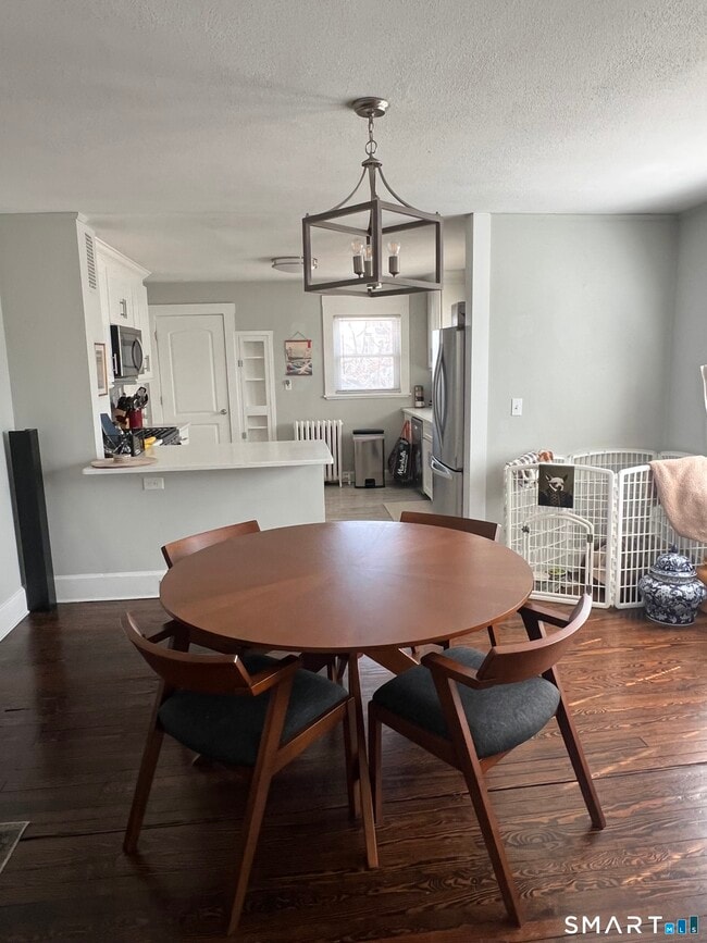 Building Photo - 1124 Shippan Ave