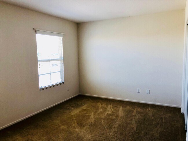 Building Photo - 37337 Ivywood Ct