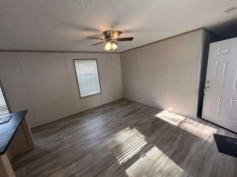 Building Photo - 1083 E State Rd 2