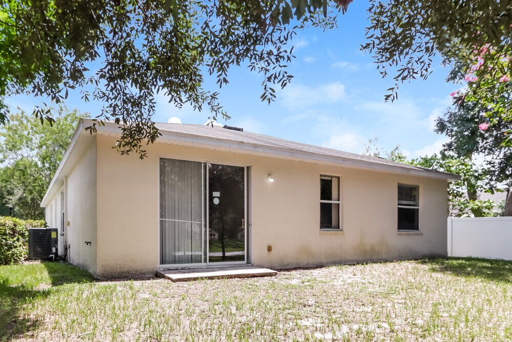 Building Photo - 12121 Fall Creek Ct