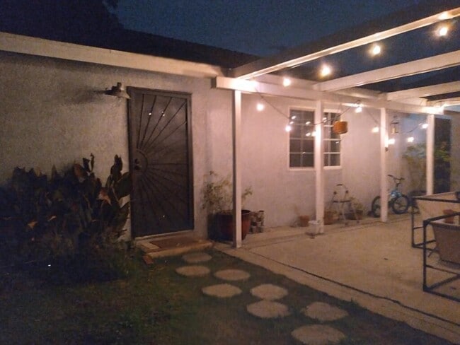Primary Photo - 7327 Sorensen Ave