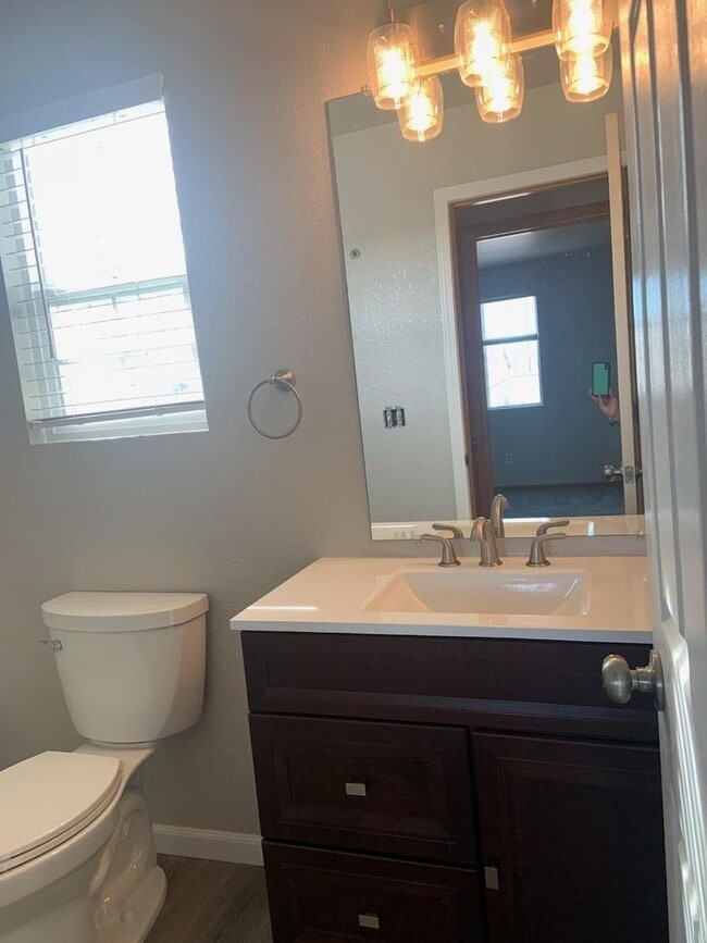 Building Photo - Updated 3bed/2bath on private culdesac in Thornton!!