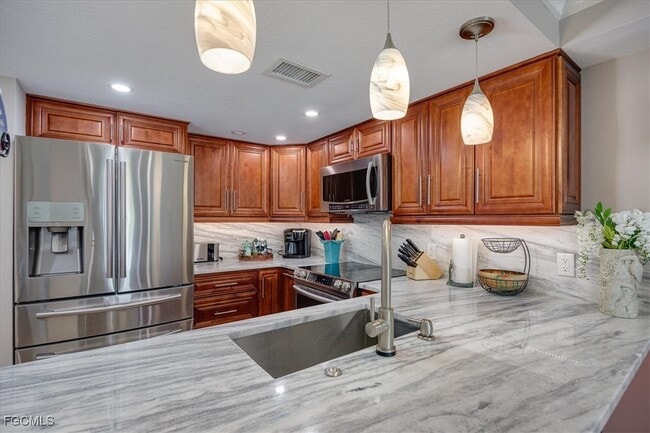 Building Photo - 2885 Palm Beach Blvd