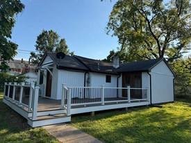 Building Photo - 114 N Penrose St