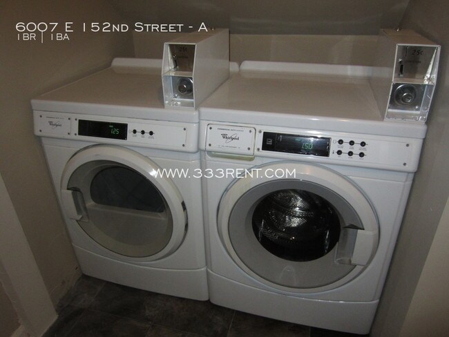 Building Photo - 6007 E 152nd St