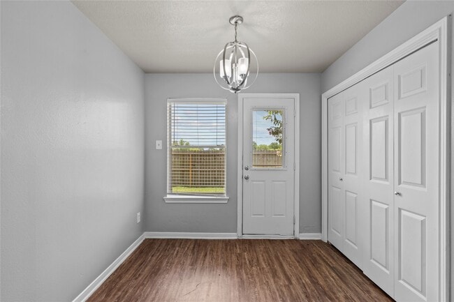 Building Photo - 115 Green Isle Ave