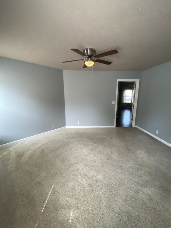 Building Photo - 141 Agee Cir E