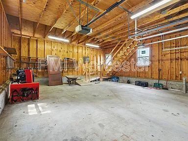 Building Photo - 178 Massasoit Rd