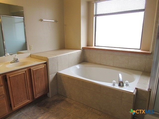 Building Photo - 401 E Hogan Dr