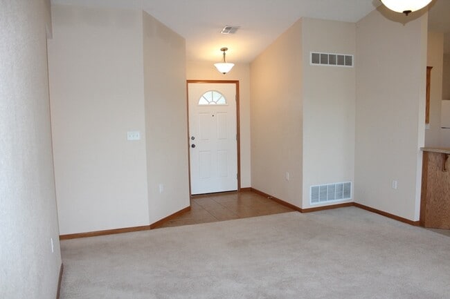 Building Photo - Great home in East Manhattan! *UPDATED PHOTOS COMING SOON*