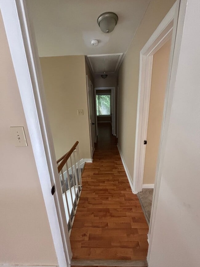 Building Photo - New Listing - Don't Miss Out!