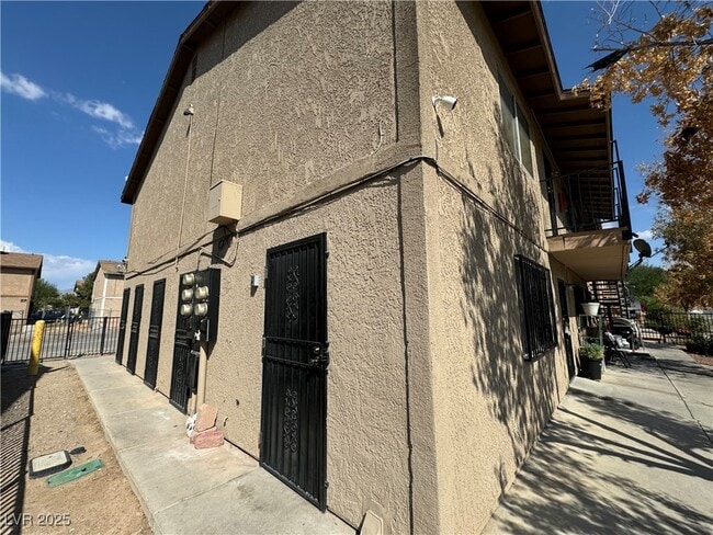 Building Photo - 4752 Convaire Ave