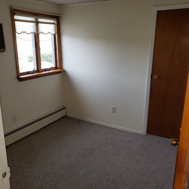 Building Photo - 1278 G St