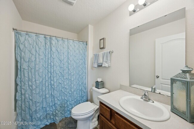 Building Photo - 3356 Canyon Falls Dr