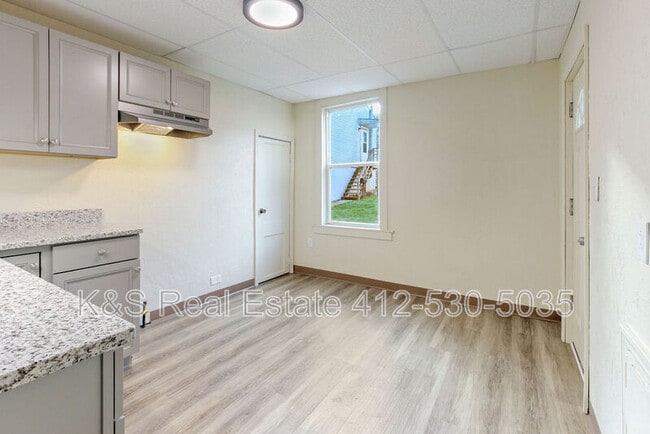 Building Photo - 5816 Smithfield St