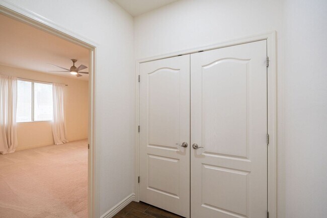 Building Photo - *POOL* Beautiful Gilbert Home Nestled at the Base of the San Tan Mountains