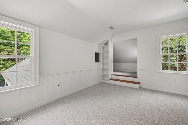 Building Photo - 88 Orchard St