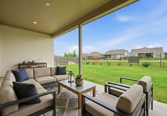 Building Photo - 513 Barnhill Lp