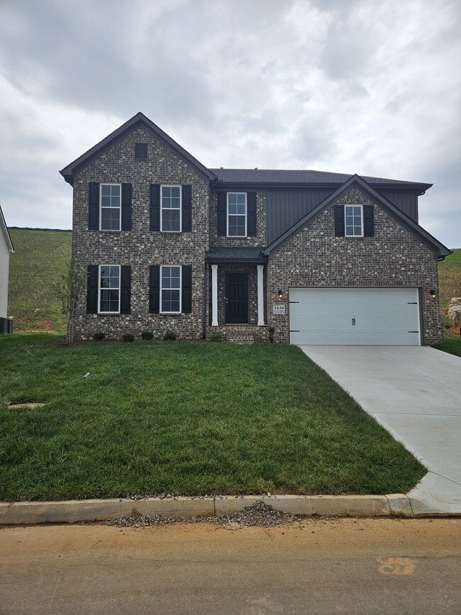 Primary Photo - 1836 Silver Chapel Dr