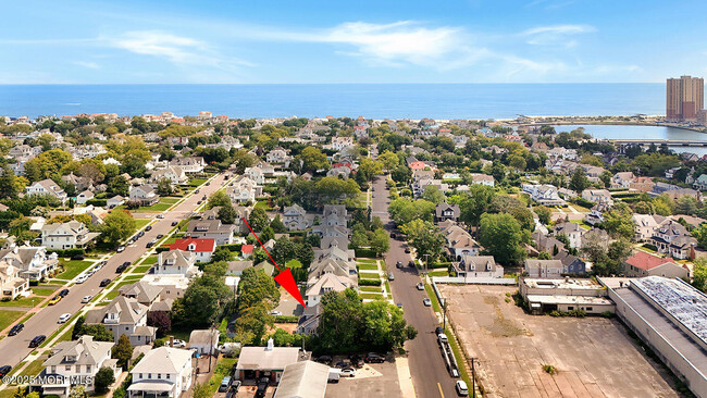 Building Photo - 319 Elberon Ave