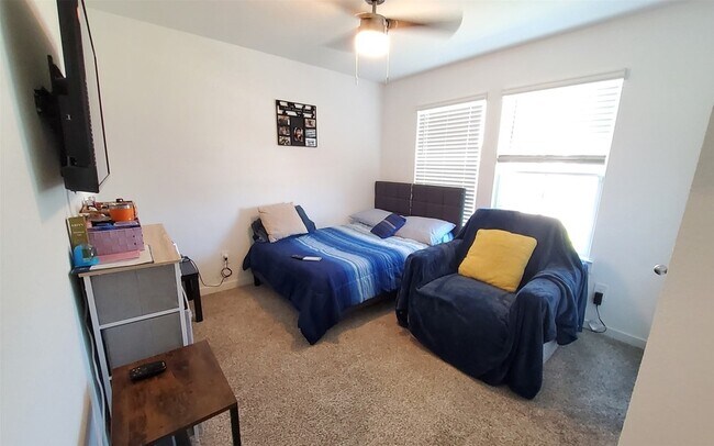 Building Photo - 31731 Hallington Hl Ln