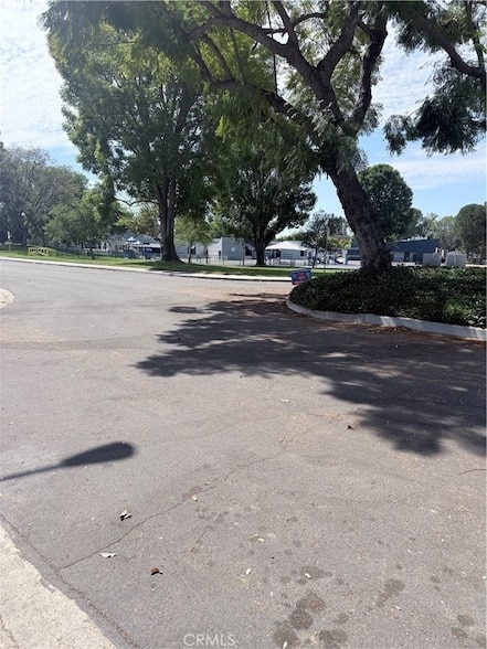 Building Photo - 46 Christamon W