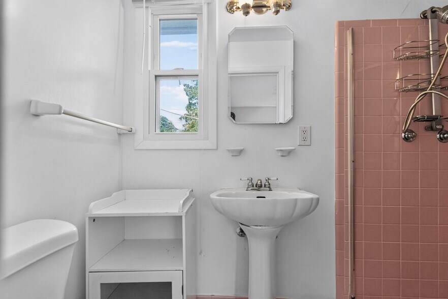 Building Photo - 3521 Yuma St NW