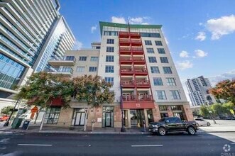 Building Photo - 875 G St