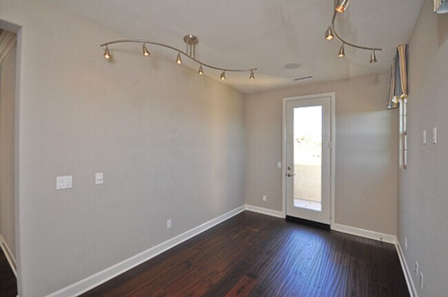 Building Photo - 3BD Home with Amazing Panoramic Ocean Views!