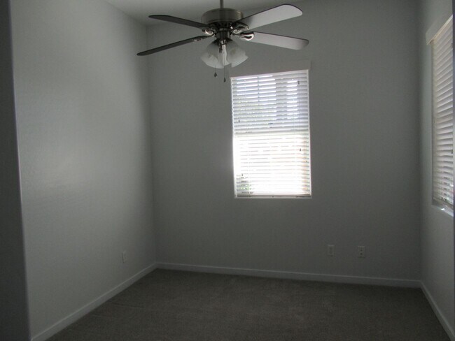 Building Photo - MULBERRY