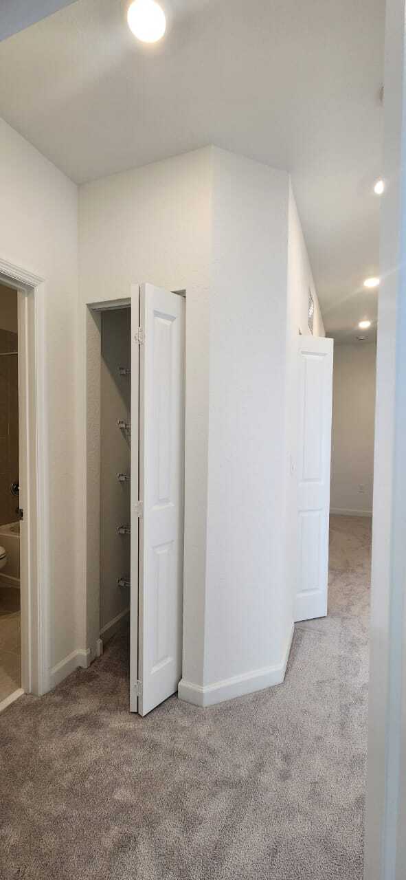 Building Photo - 105 SW 184th Pl
